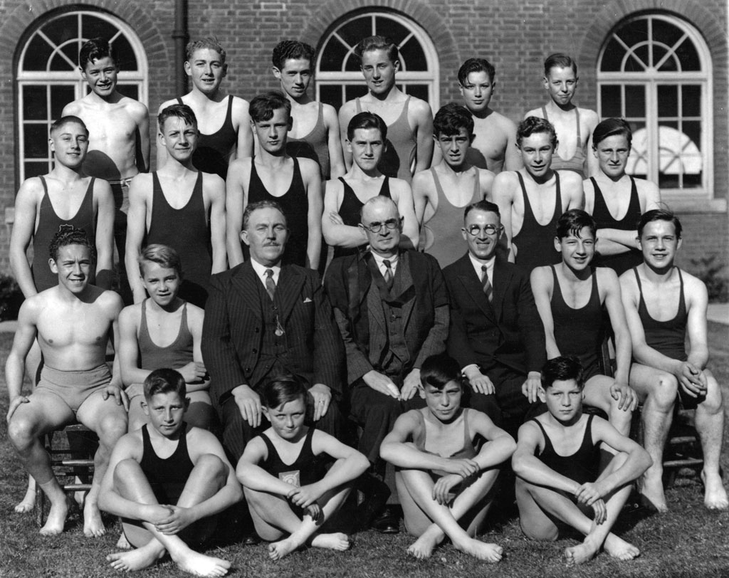 1937/8 - Swimming